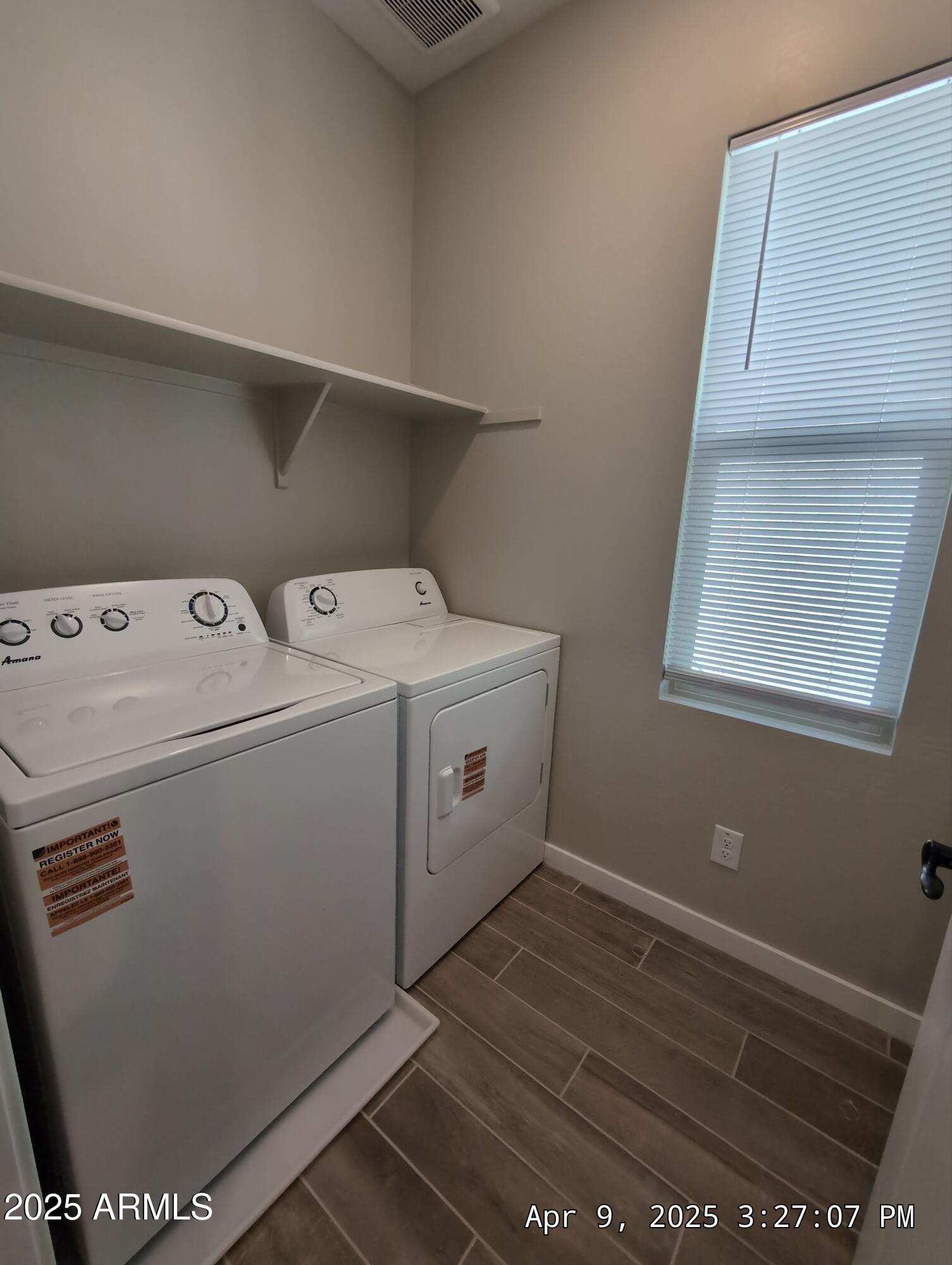 4514 South Pasteur Mesa, AZ 85212 - Photo 25 of 43 a utility room with dryer and washer
