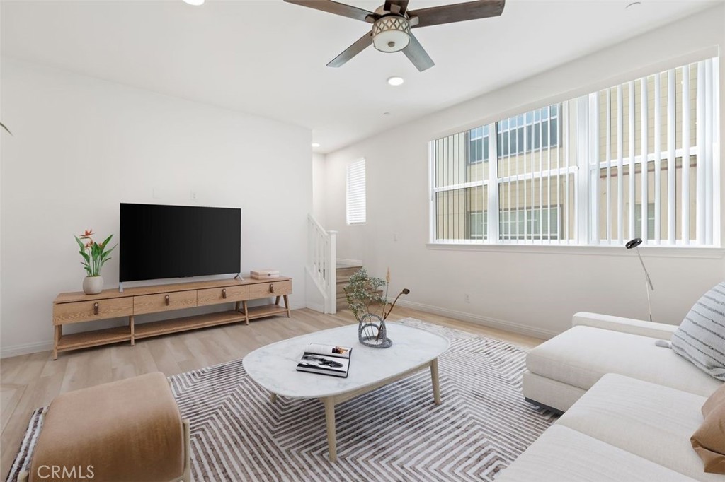 7784 Haywood Place Rancho Cucamonga, CA 91730 - Photo 11 of 41 Vgreat room--irtual staged