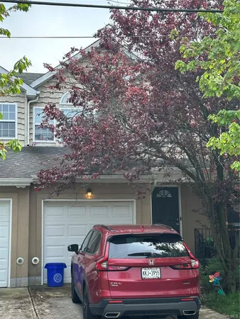$5,500 | 16 Yennicock Avenue, Port Washington, NY 11050