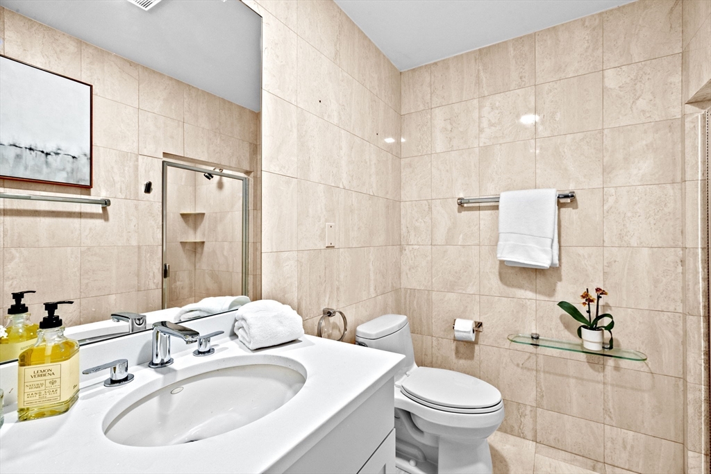 232 Beacon Street, Unit 8 Boston, MA 02116 - Photo 11 of 16