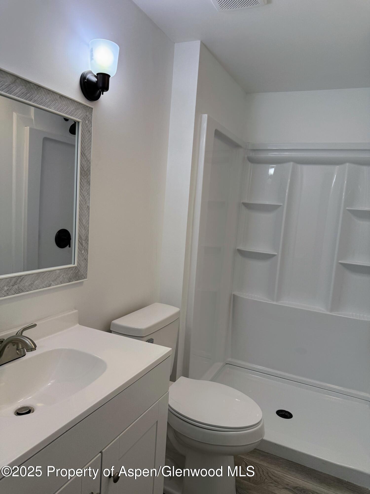 2955 Cedar Place Grand Junction, CO 81504 - Photo 14 of 17 Bathroom