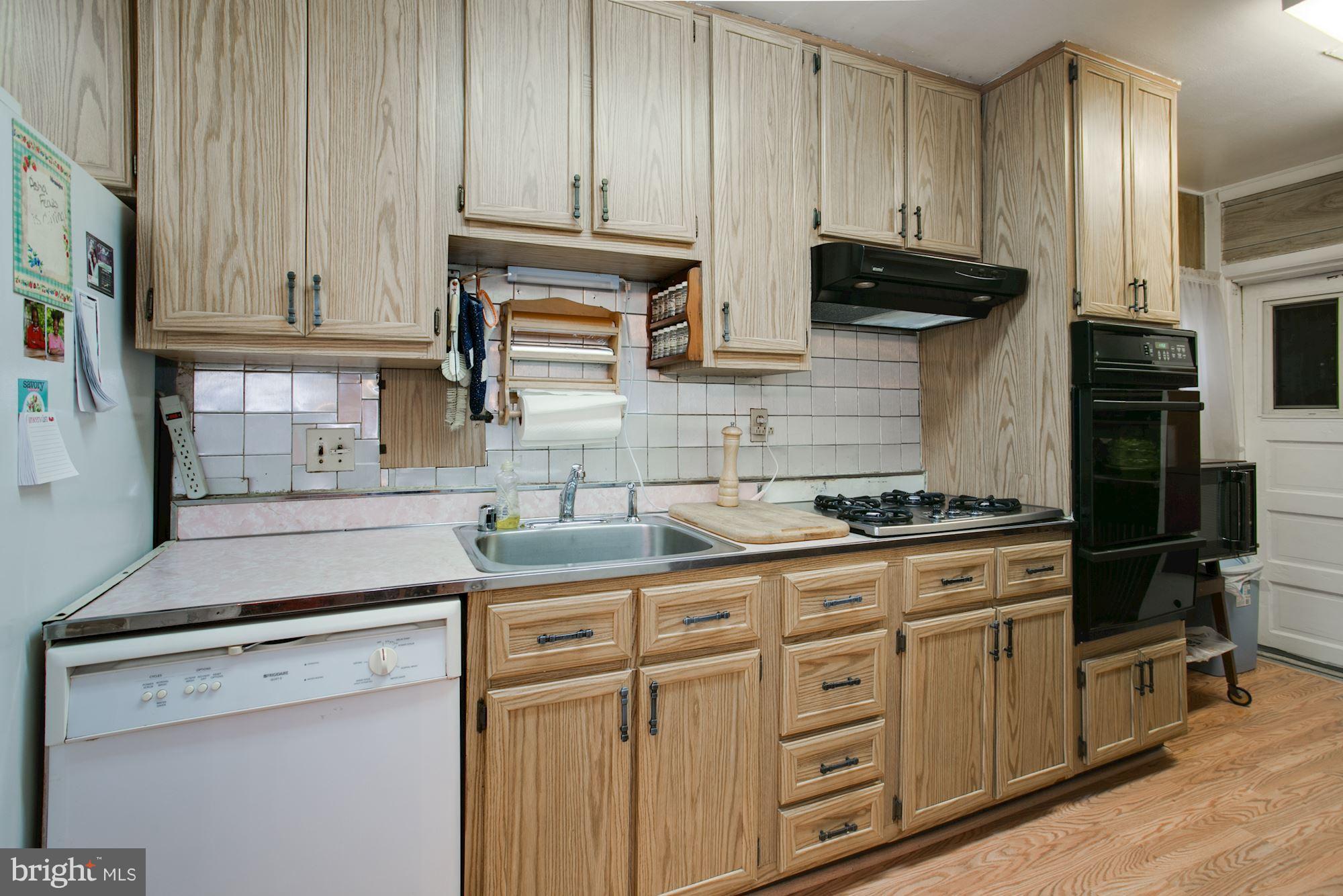 805 Decatur Street Northwest Washington, DC 20011 - Photo 14 of 30 Kitchen