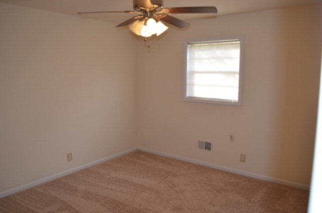 1847 Wood Valley Road Macon, GA 31211 - Photo 14 of 23 an empty room with a window