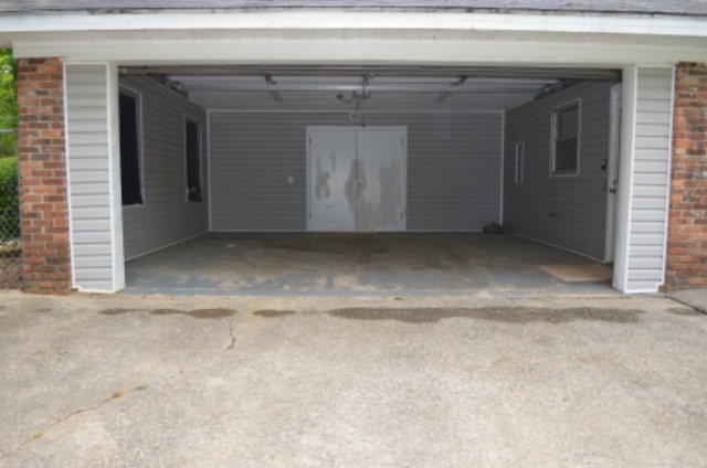 1847 Wood Valley Road Macon, GA 31211 - Photo 22 of 23 a view of wooden door