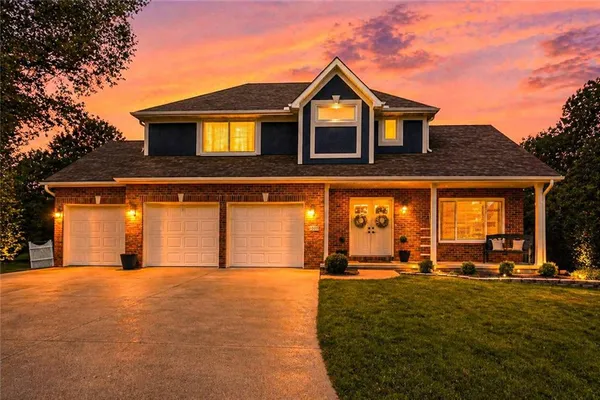 $599,000 | 13120 Red Oak Court, Platte City, MO 64079
