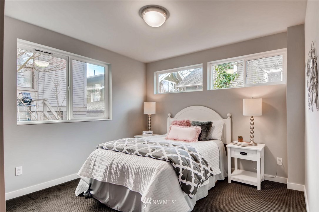 916 West Howe Street Seattle, WA 98119 - Photo 17 of 25 Gallery Image 17