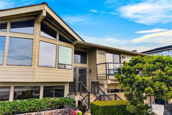 $949,000 | 5008 Dundee Drive, Anacortes, WA 98221