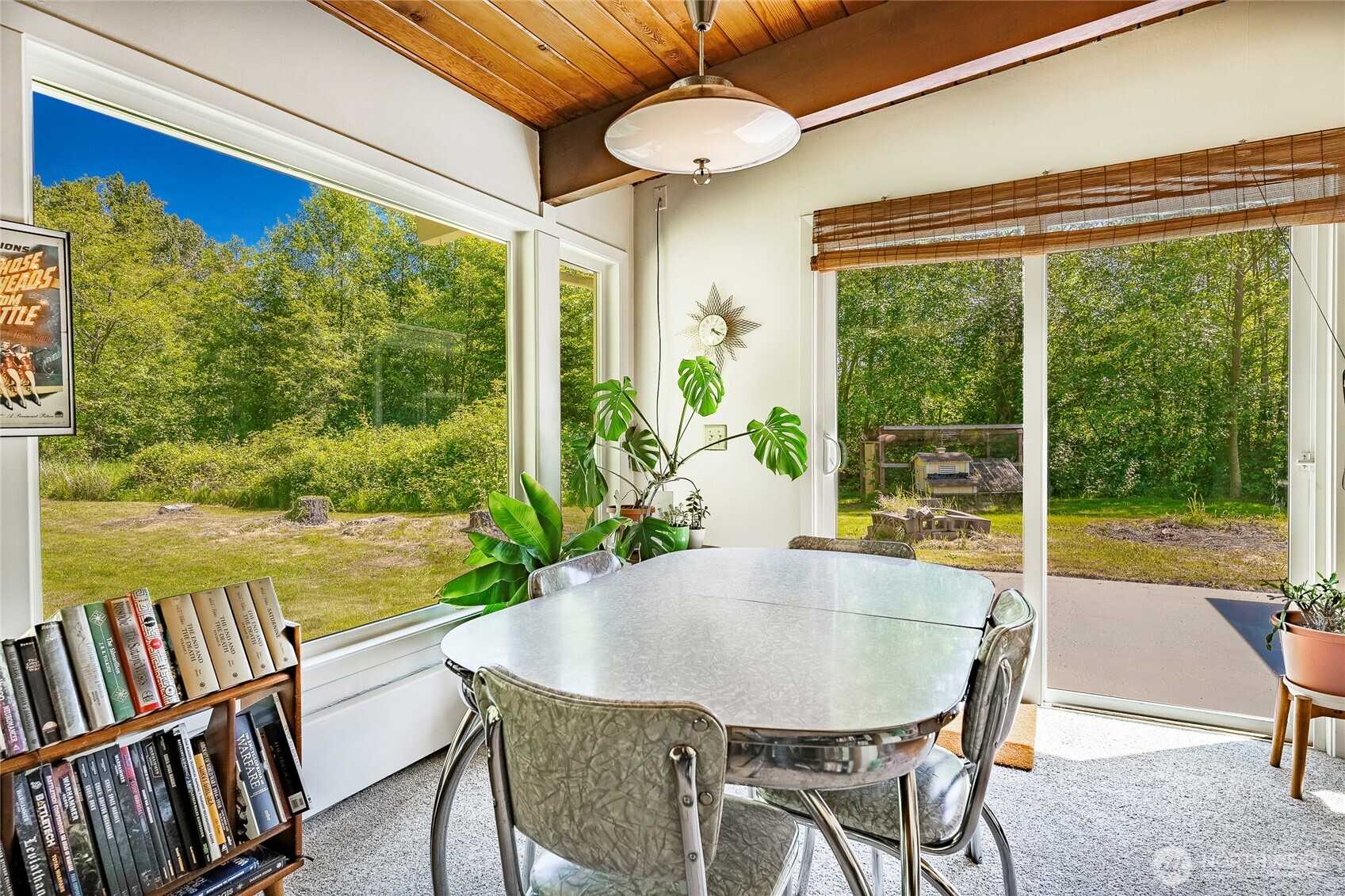 4950 Lincoln Road Birch Bay, WA 98230 - Photo 10 of 39 Gallery Image 10