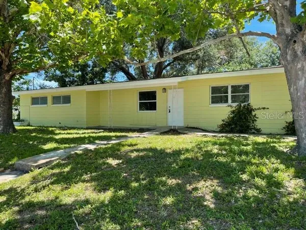 $2,195 | 4894 31st Street North, St. Petersburg, FL 33714