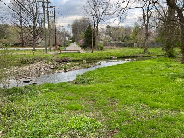 2876 Sugar Tree Road Nashville, TN 37215 - Photo 4 of 7 a view of a park and trees