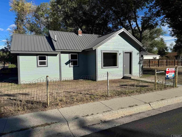 $136,000 | 211 North 10th Street East, Riverton, WY 82501