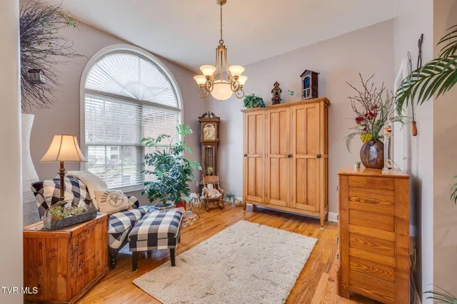 $375,000 | 220 Haley Walk, Bristol, TN 37620