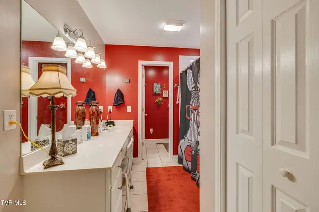 $375,000 | 220 Haley Walk, Bristol, TN 37620