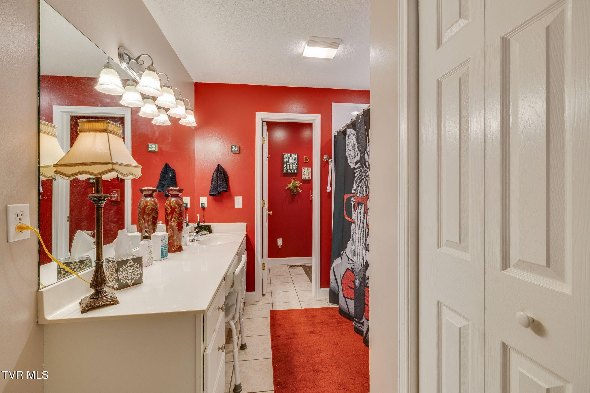 220 Haley Walk Bristol, TN 37620 - Photo 19 of 36 018