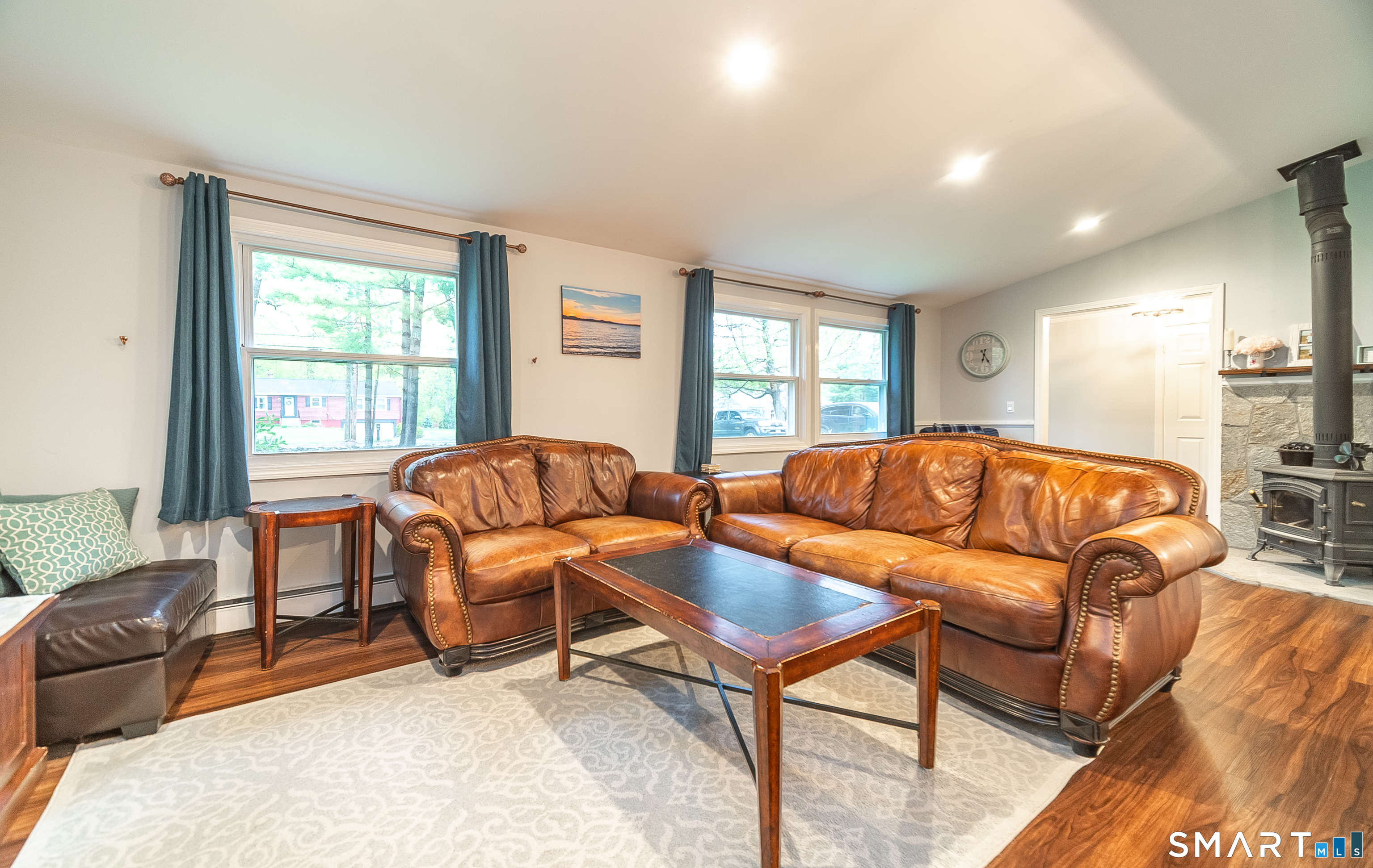 360 West Shepard Avenue Hamden, CT 06514 - Photo 10 of 38