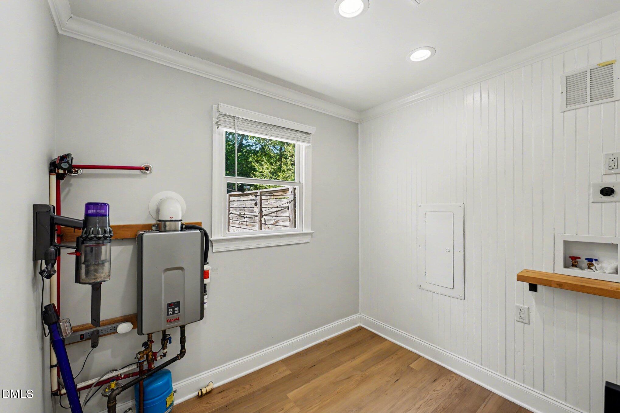5605 Knollwood Road Raleigh, NC 27609 - Photo 17 of 34 023_file_2491