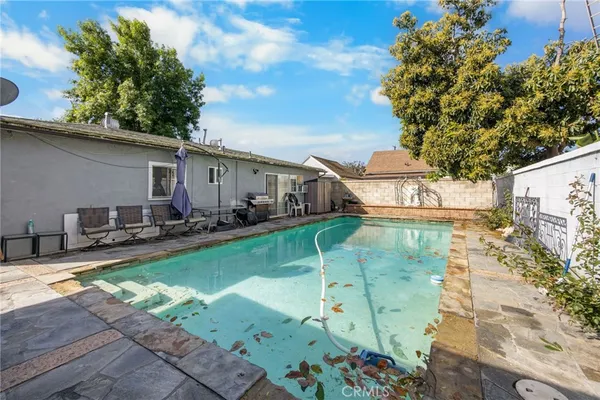$1,200,000 | 626 North Grand Avenue, Santa Ana, CA 92701
