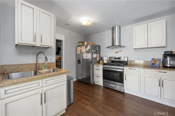 $1,200,000 | 626 North Grand Avenue, Santa Ana, CA 92701