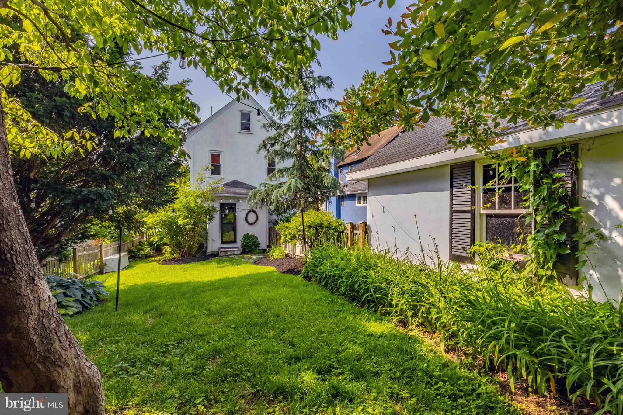 536 Kathmere Road Havertown, PA 19083 - Photo 45 of 45 a view of a yard in front of house