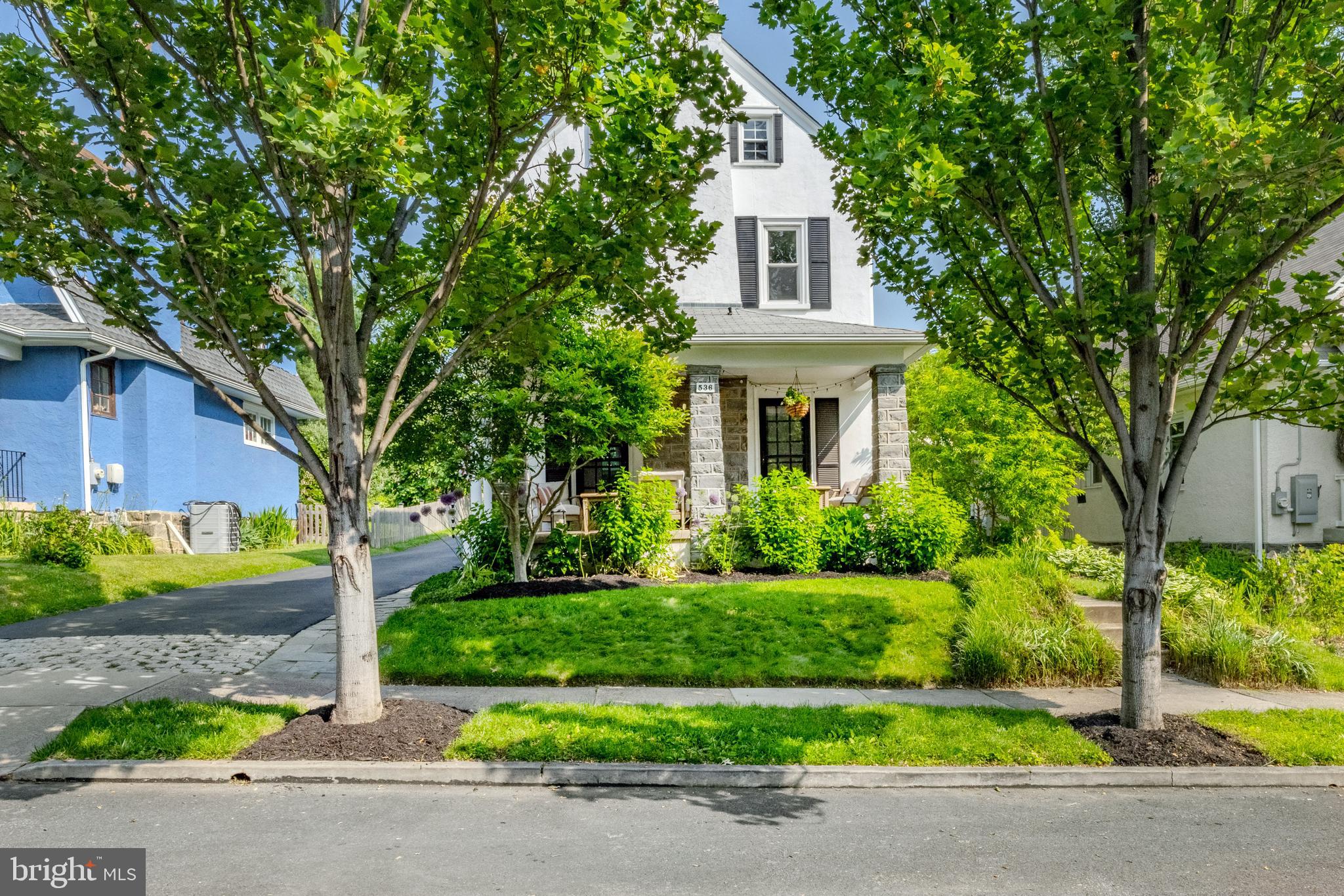 536 Kathmere Road Havertown, PA 19083 - Photo 5 of 45 a front view of a house with a yard