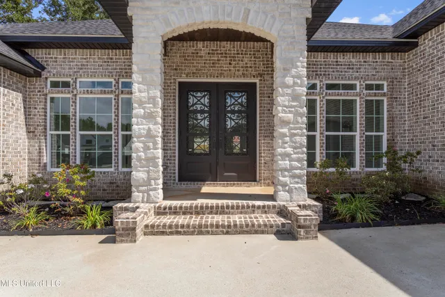 $689,988 | 500 Oak Haven Drive, Long Beach, MS 39560