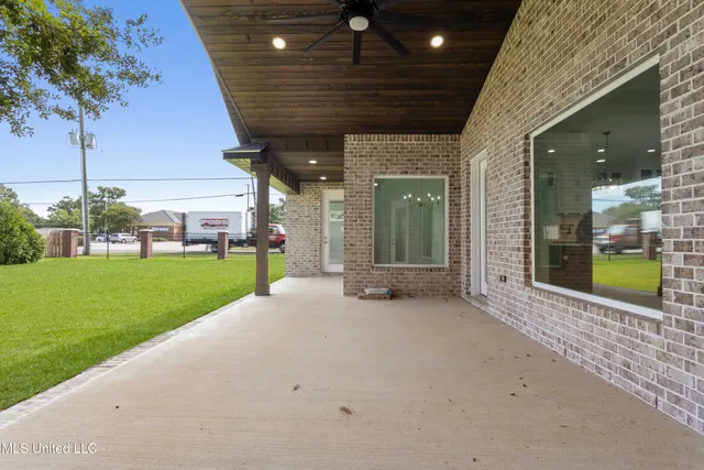 $689,988 | 500 Oak Haven Drive, Long Beach, MS 39560