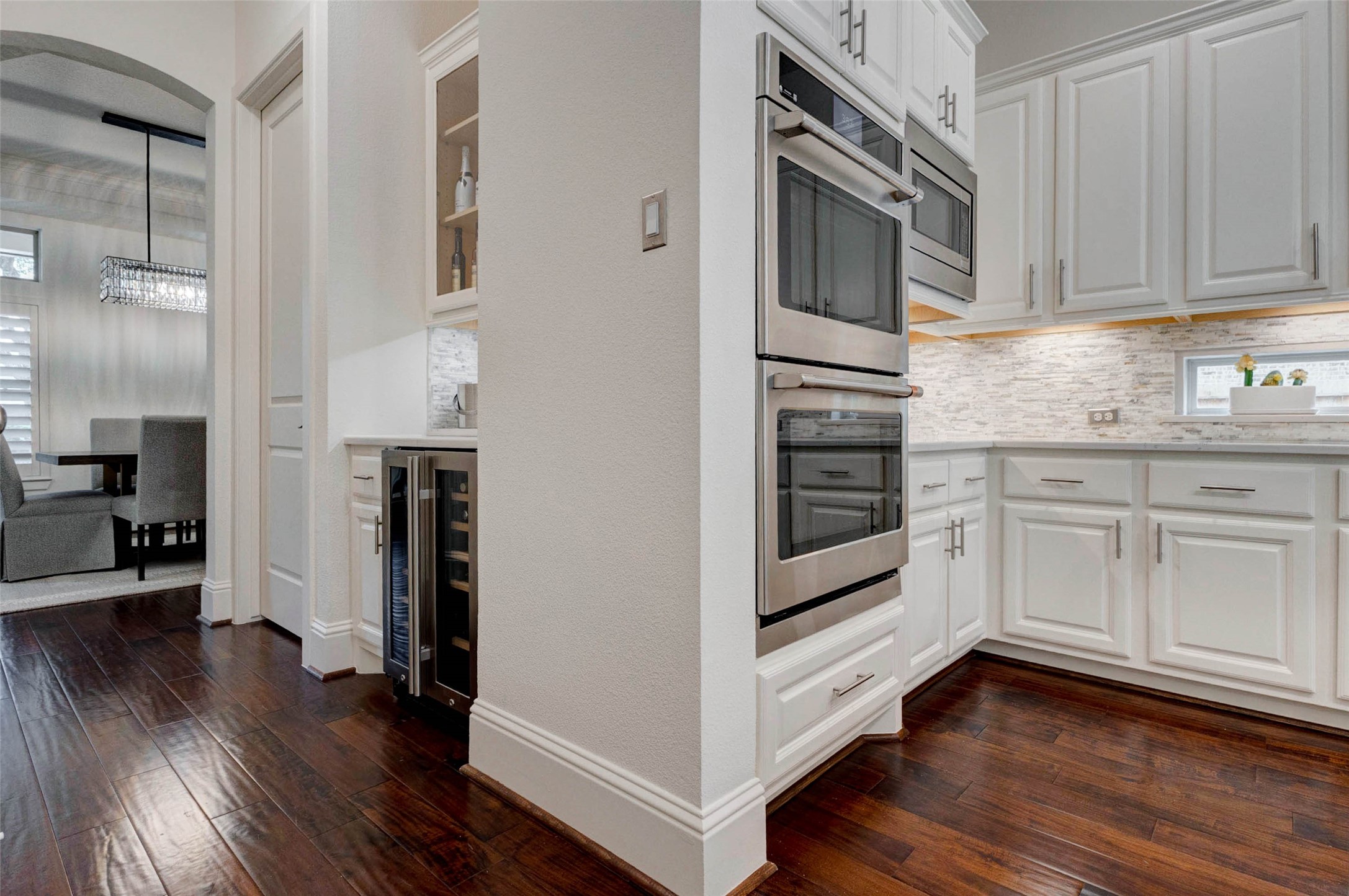 27602 Guthrie Ridge Lane Katy, TX 77494 - Photo 17 of 50 Open-concept design connecting kitchen, butler's pantry and formal dining, for effortless hosting and daily
comfort.