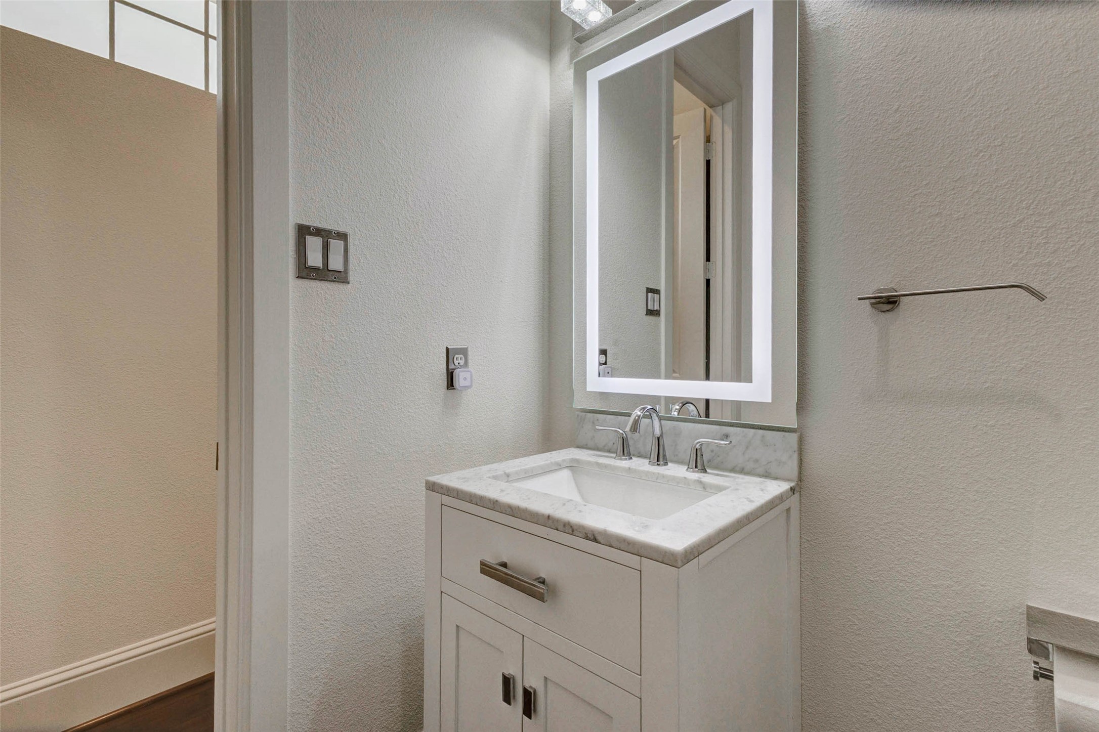 27602 Guthrie Ridge Lane Katy, TX 77494 - Photo 19 of 50 Sleek powder bath with modern vanity and stone countertop.