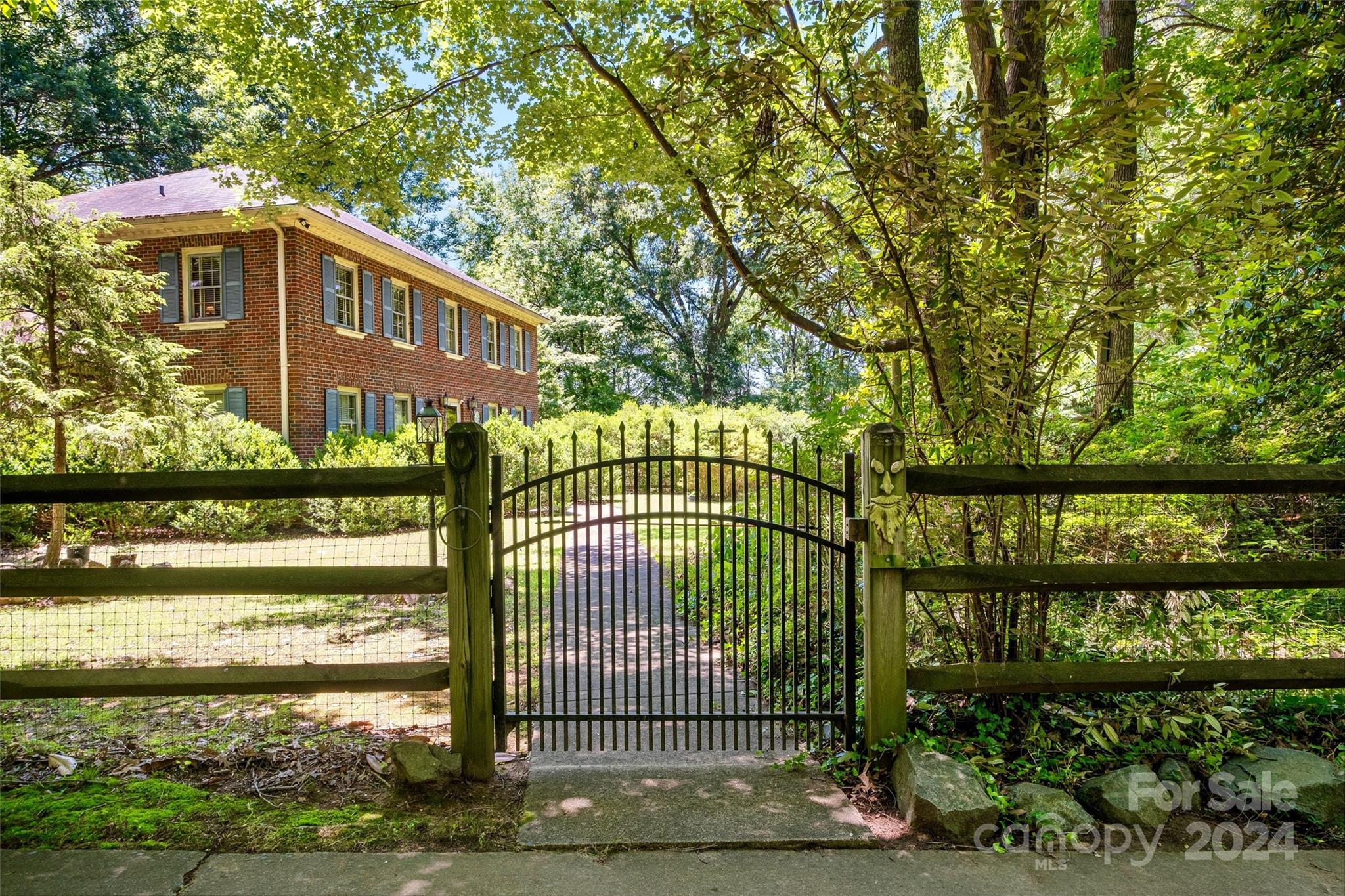 7232 Alexander Road Charlotte, NC 28270 - Photo 8 of 12