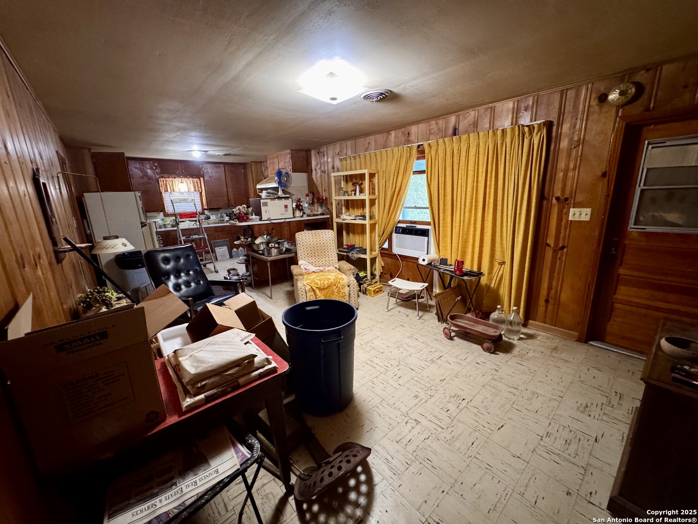 212 Patrick Pleasanton, TX 78064 - Photo 6 of 13 a view of a room with gym equipment