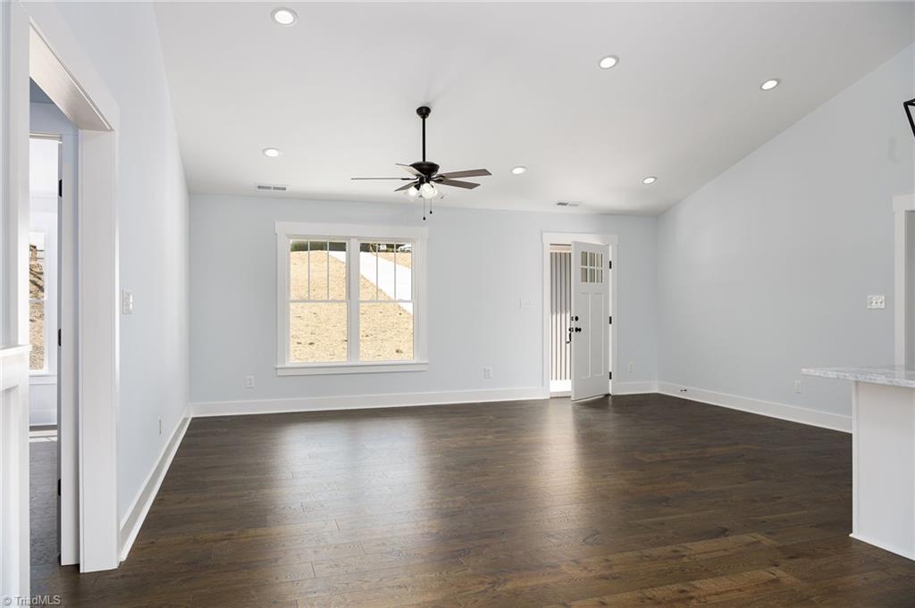 211 Snapdragon Place Lexington, NC 27295 - Photo 3 of 30