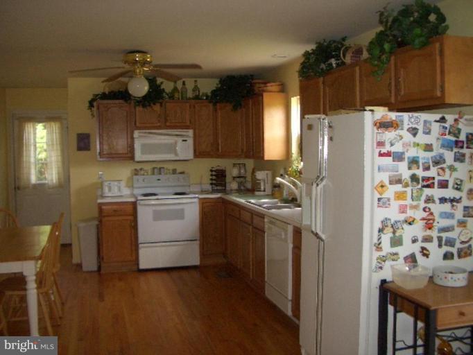 1698 Tisdale Road Louisa, VA 23093 - Photo 2 of 26 Huge kitchen compliments this spacious home