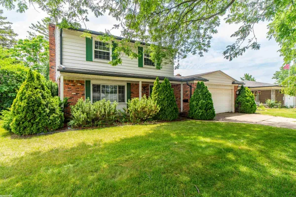 $229,900 | 3848 Pall Drive, Warren, MI 48092