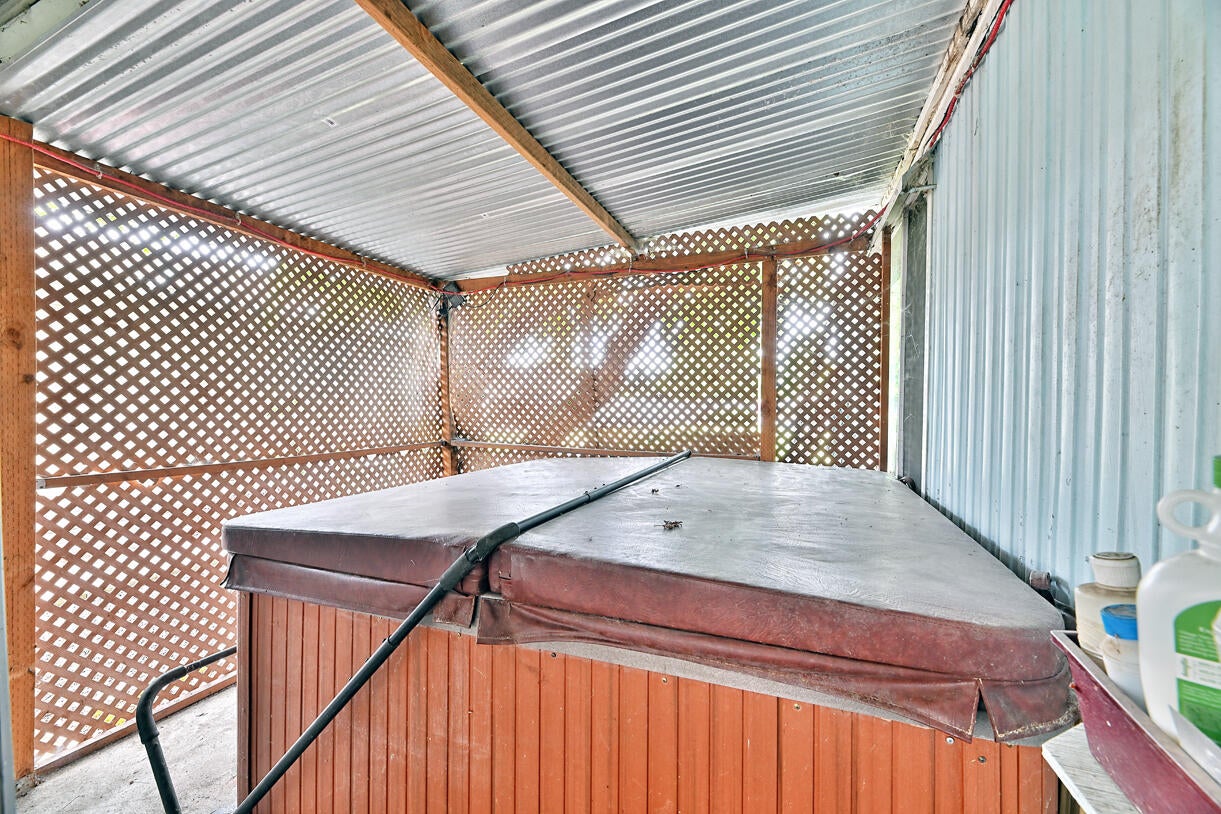 2252 Table Rock Road, Unit 59 Medford, OR 97501 - Photo 17 of 19 17 Hot tub