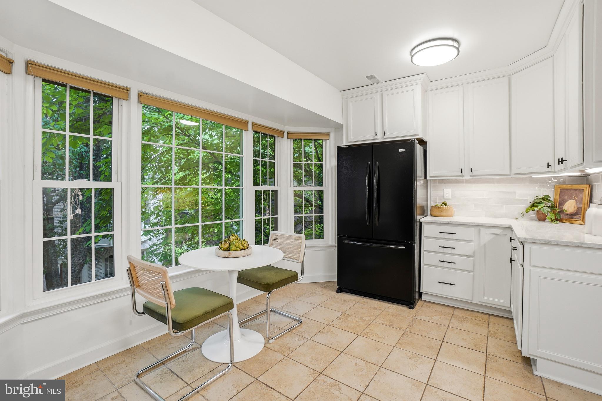 4607 MacArthur Boulevard Northwest, Unit B Washington, DC 20007 - Photo 14 of 31