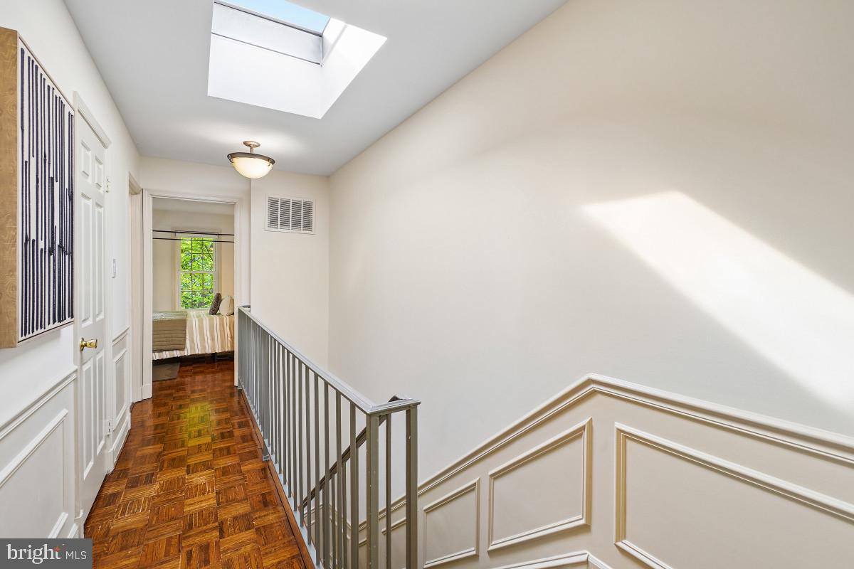 4607 MacArthur Boulevard Northwest, Unit B Washington, DC 20007 - Photo 19 of 31