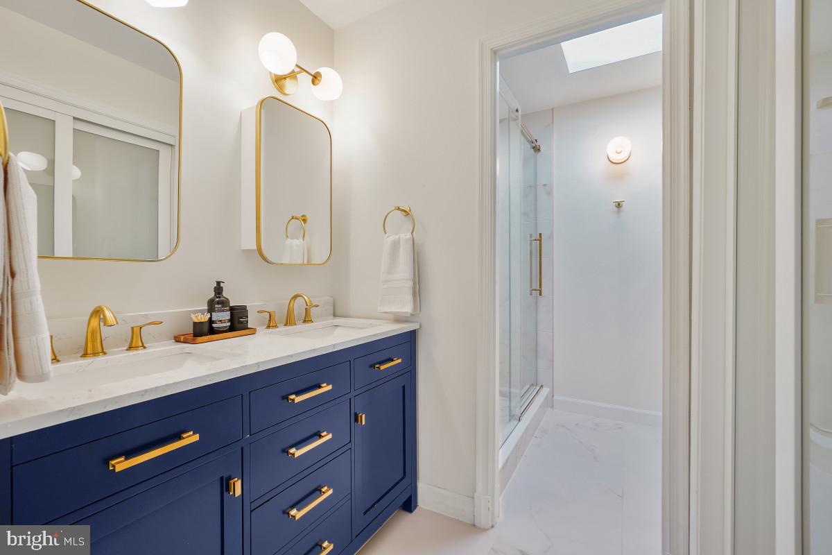 4607 MacArthur Boulevard Northwest, Unit B Washington, DC 20007 - Photo 23 of 31