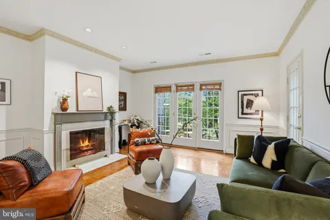 $795,000 | 4607 MacArthur Boulevard Northwest, Unit B, Washington, DC 20007