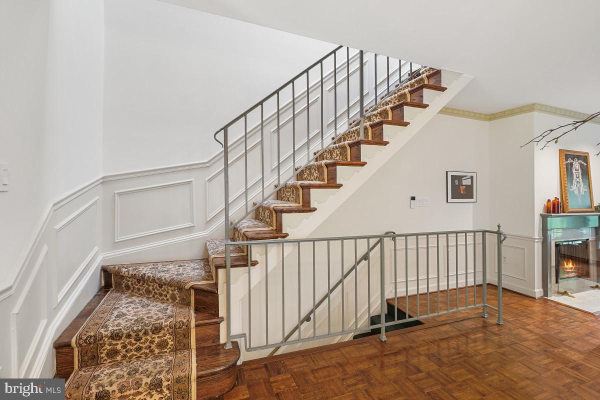 4607 MacArthur Boulevard Northwest, Unit B Washington, DC 20007 - Photo 10 of 31