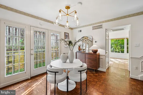 $795,000 | 4607 MacArthur Boulevard Northwest, Unit B, Washington, DC 20007