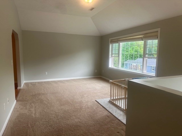 23 Stoneleigh Road Worcester, MA 01606 - Photo 11 of 34 Gallery Image 11