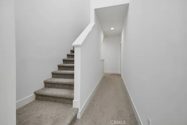 $6,200 | 75 Lennox, Irvine, CA 92612