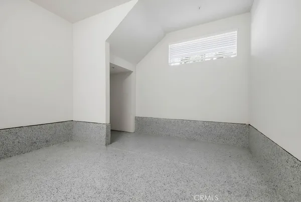 $5,800 | 75 Lennox, Irvine, CA 92612