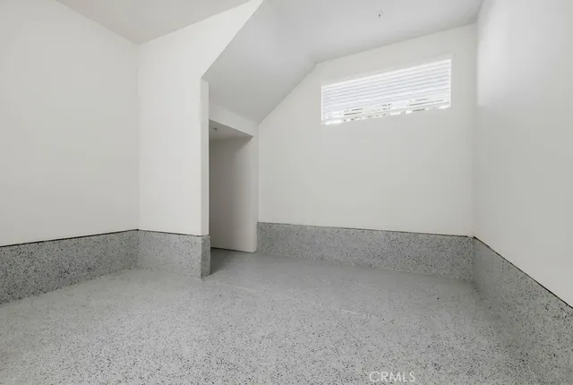 $6,200 | 75 Lennox, Irvine, CA 92612