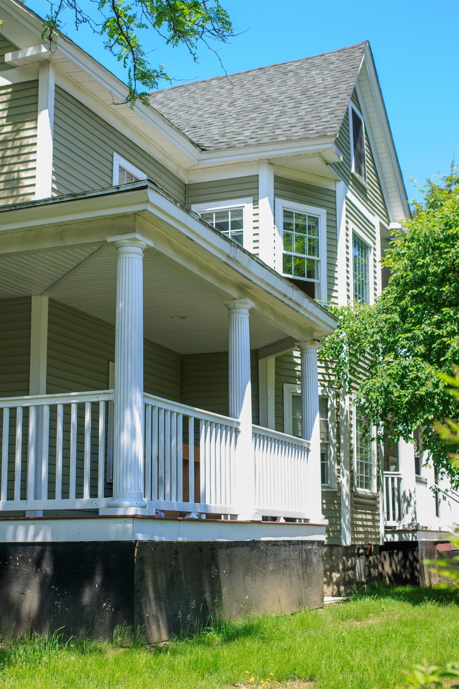 57 Winchester Street Keene, NH 03431 - Photo 2 of 24