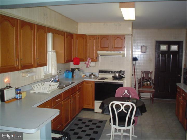 2732 Clymer Road Hatfield, PA 19440 - Photo 9 of 16 In-law Suite