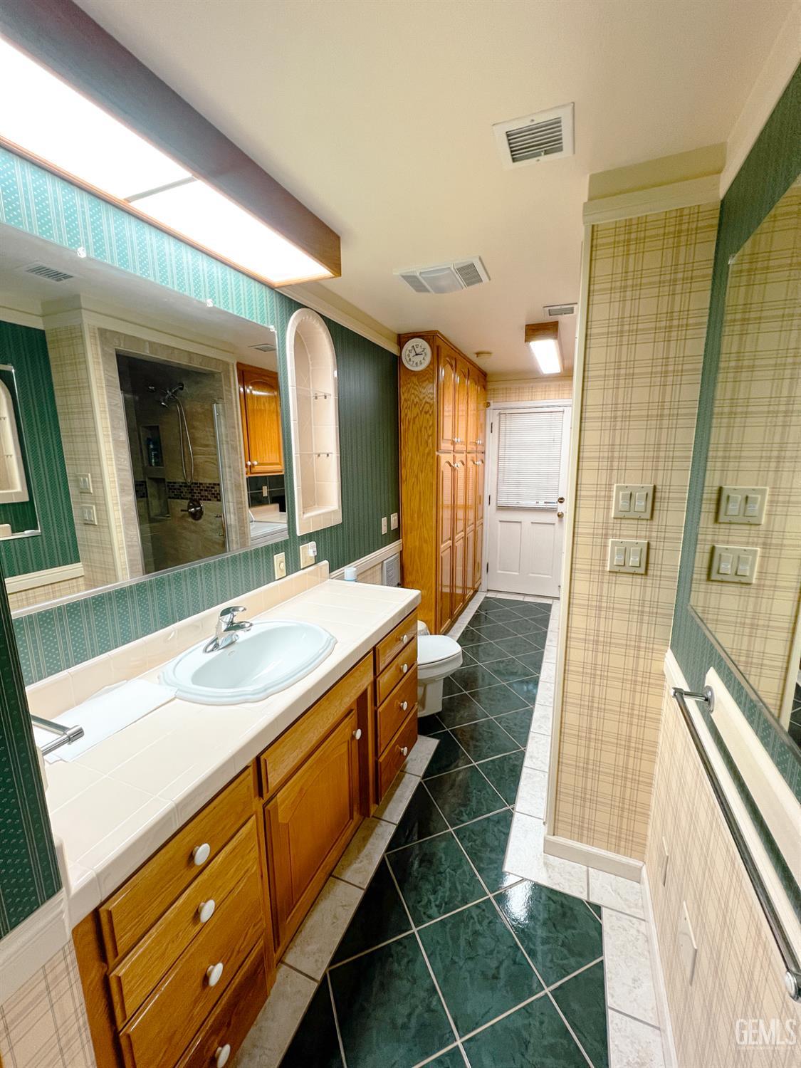 Undisclosed Address Wasco, CA 93280 - Photo 14 of 47