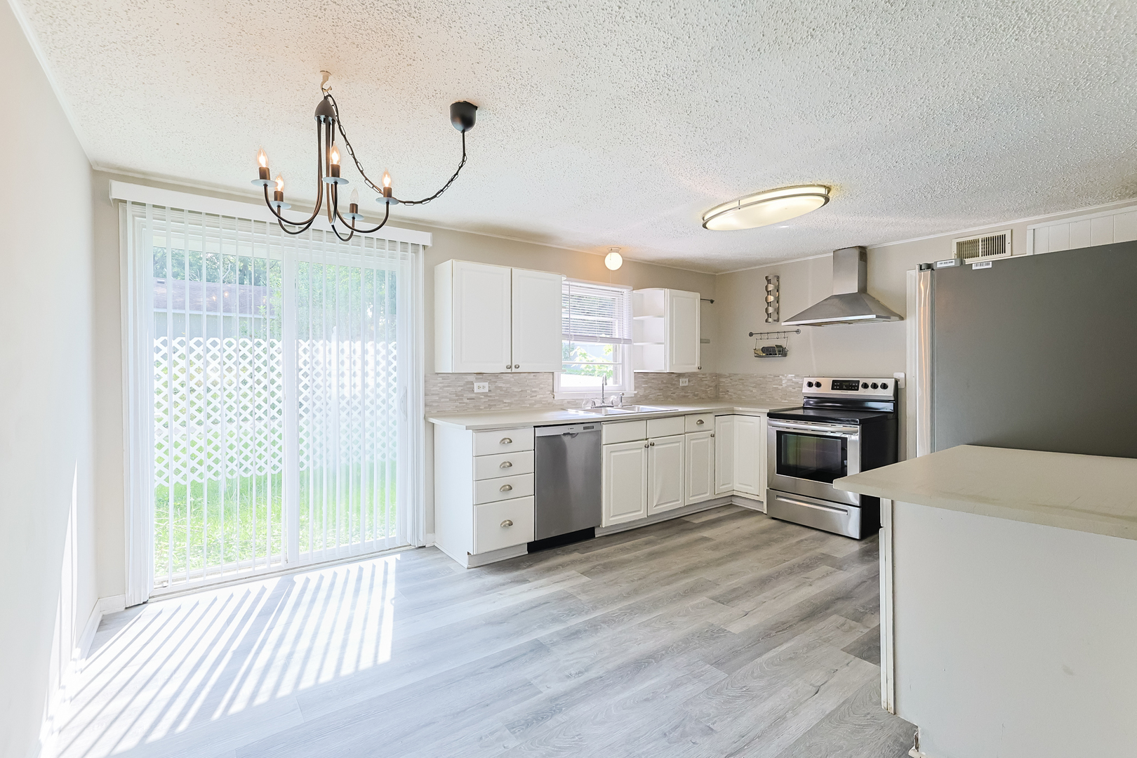 13065 West Blanchard Road Waukegan, IL 60087 - Photo 14 of 35