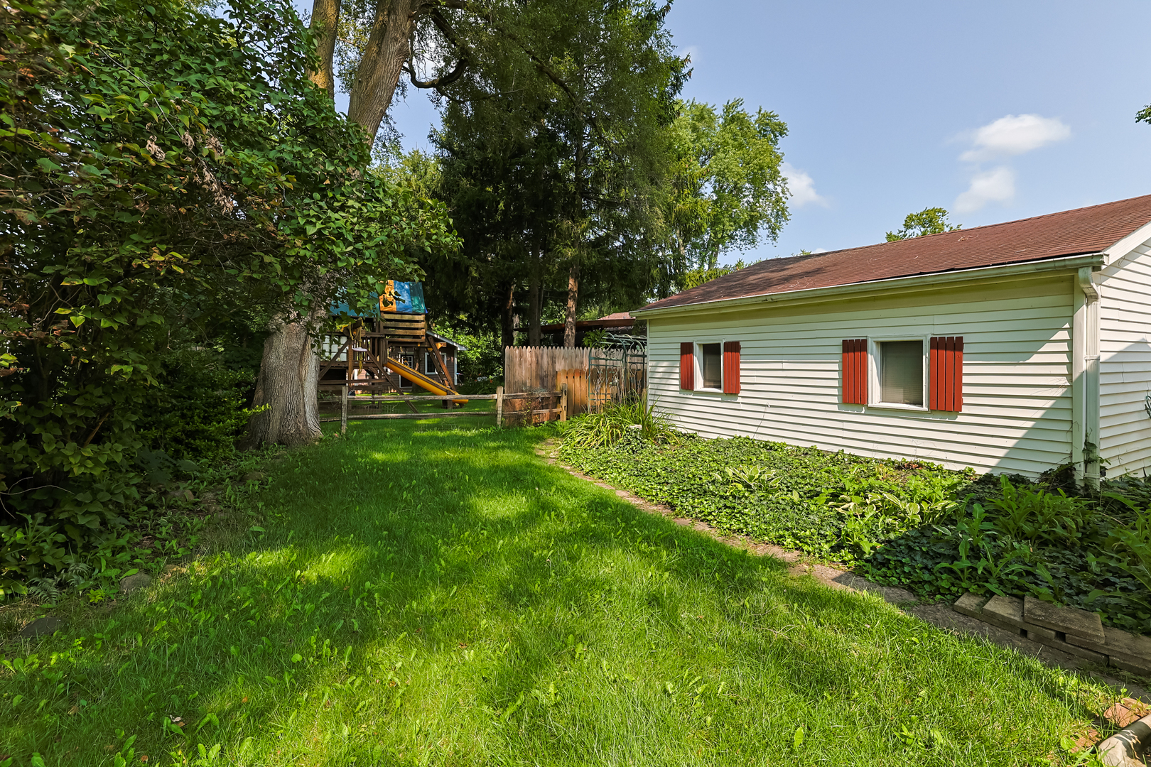 13065 West Blanchard Road Waukegan, IL 60087 - Photo 8 of 35