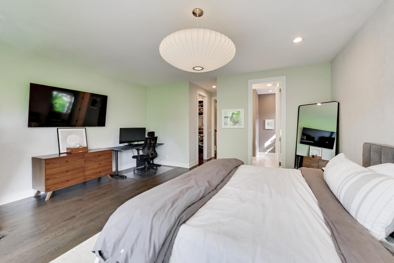 2140 West Rice Street, Unit 2E Chicago, IL 60622 - Photo 17 of 33 Gallery Image 17